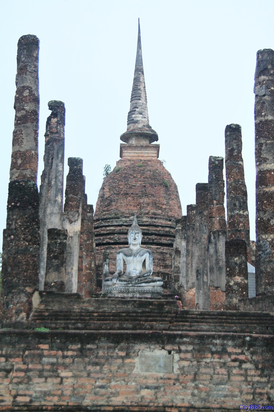 sukhothai historical park 素可泰历史文化公园
