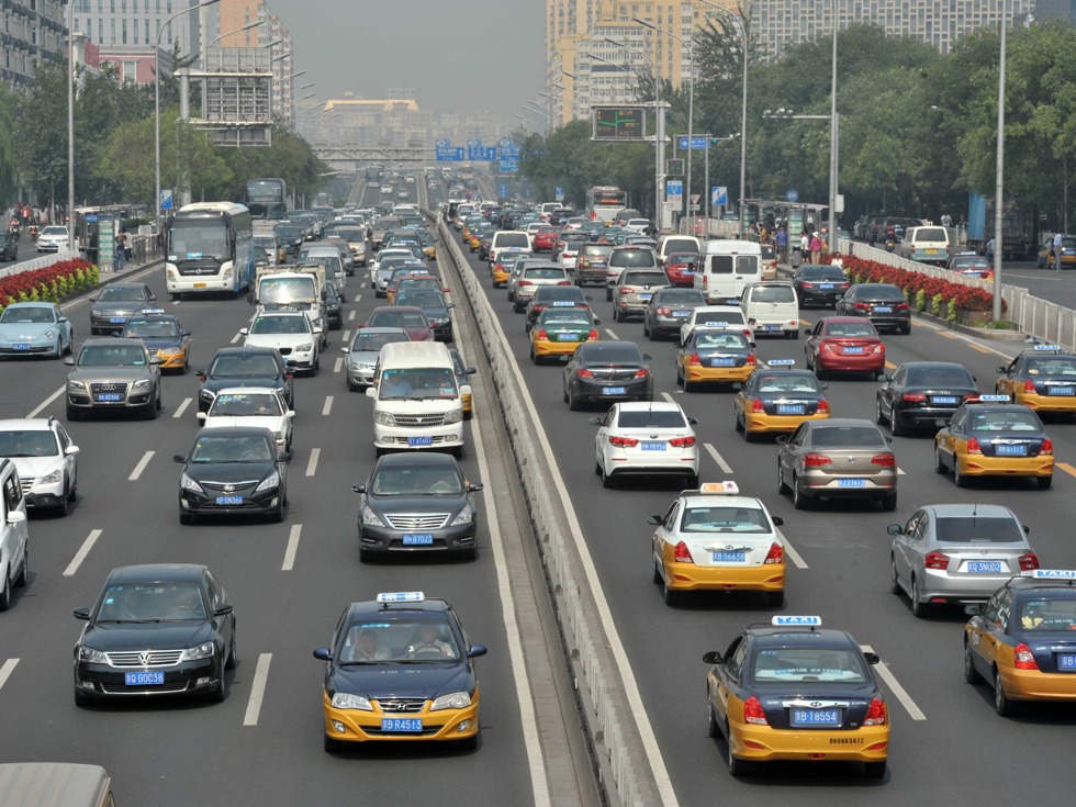 北京交通的拥堵不仅闻名世界，而且造成了巨大的资源浪费