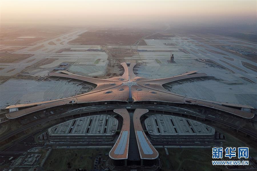 北京大兴国际机场主航站楼外立面完整亮相.jpg